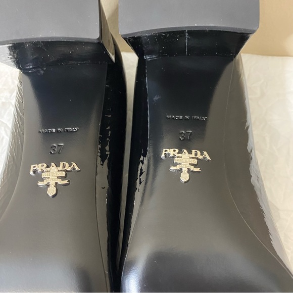 Prada Triangle-plaque square-toe black heeled patent leather loafers - Picture 11 of 11